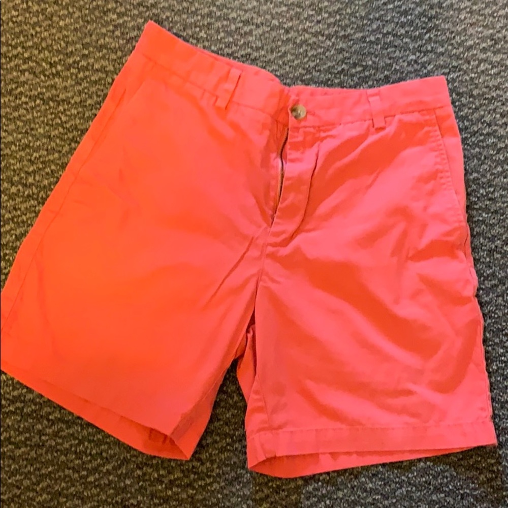 Vineyard Vines shorts